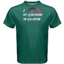 Green I kiss my girlfriend on valentine Men s Cotton Tee View1