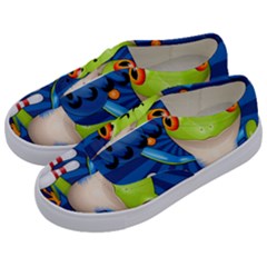 Tree Frog Bowling Kids  Classic Low Top Sneakers by crcustomgifts