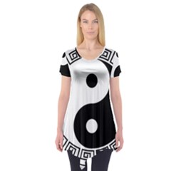 Yin Yang Eastern Asian Philosophy Short Sleeve Tunic  by Pakrebo