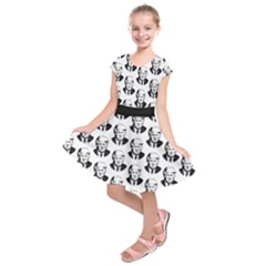 Trump Retro Face Pattern Maga Black And White Us Patriot Kids  Short Sleeve Dress by snek