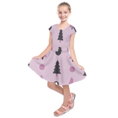 Christmas Tree Fir Den Kids  Short Sleeve Dress by HermanTelo