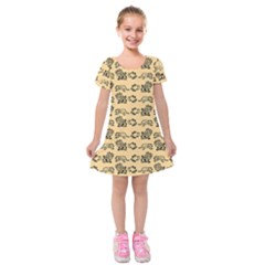 Inka Cultur Animal - Animals And Occult Religion Kids  Short Sleeve Velvet Dress by DinzDas