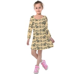 Inka Cultur Animal - Animals And Occult Religion Kids  Long Sleeve Velvet Dress by DinzDas