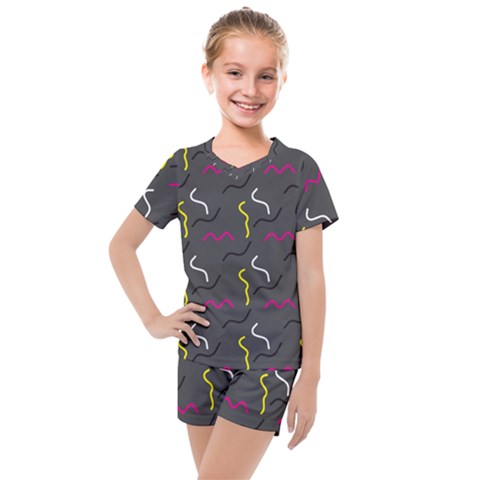 Gray Pattern Kids  Mesh Tee And Shorts Set by Saptagram