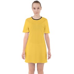 Aspen Gold - Sixties Short Sleeve Mini Dress by FashionLane