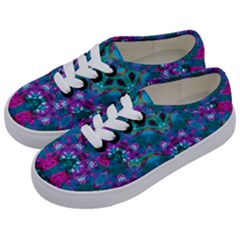 Peacock2 Kids  Classic Low Top Sneakers by LW323