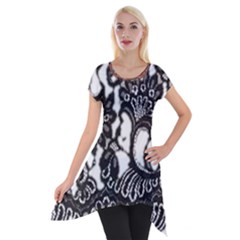 Im Fourth Dimension Black White 66 Short Sleeve Side Drop Tunic by imanmulyana