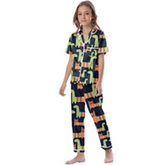 Seamless-pattern-with-cats Kids  Satin Short Sleeve Pajamas Set by Jancukart