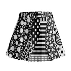 Black And White Mini Flare Skirt by gasi