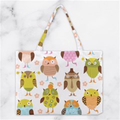 Cute Owls Pattern Medium Tote Bag by Ket1n9