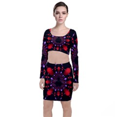 Fractal Red Violet Symmetric Spheres On Black Top And Skirt Sets by Ket1n9