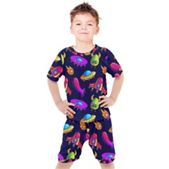 Space Pattern Kids  T-shirt And Shorts Set by Bedest