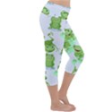 Cute Green Frogs Seamless Pattern Lightweight Velour Capri Yoga Leggings View3