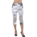 Cute Cats Seamless Pattern Lightweight Velour Capri Leggings  View1