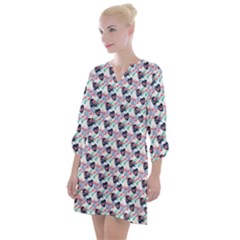 Beautiful Pattern Open Neck Shift Dress by Sparkle