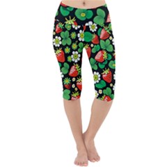 Strawberries Pattern Lightweight Velour Cropped Yoga Leggings by Salmanaz77