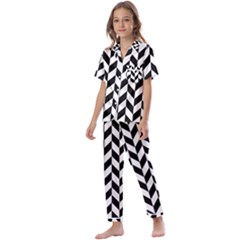 Black And White Pattern Kids  Satin Short Sleeve Pajamas Set by ytdream