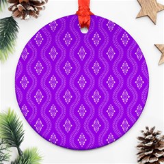 Decorative Seamless Pattern  Ornament (round) by TastefulDesigns