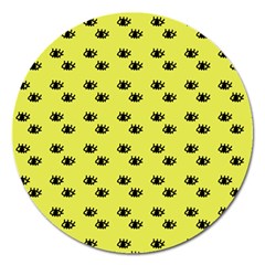 Yellow Eyes Magnet 5  (round) by snowwhitegirl